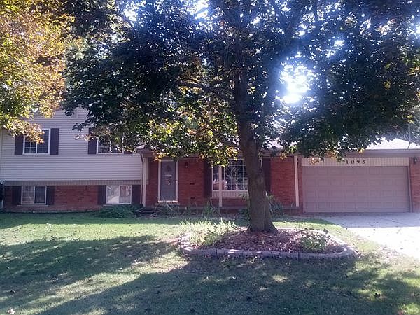1095 TROTWOOD