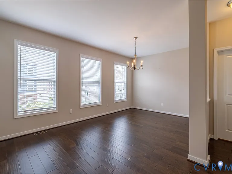 11443 Hayloft Ln — Photo 16