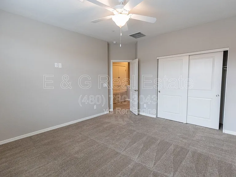 2950 N 38th St #13 — Photo 17