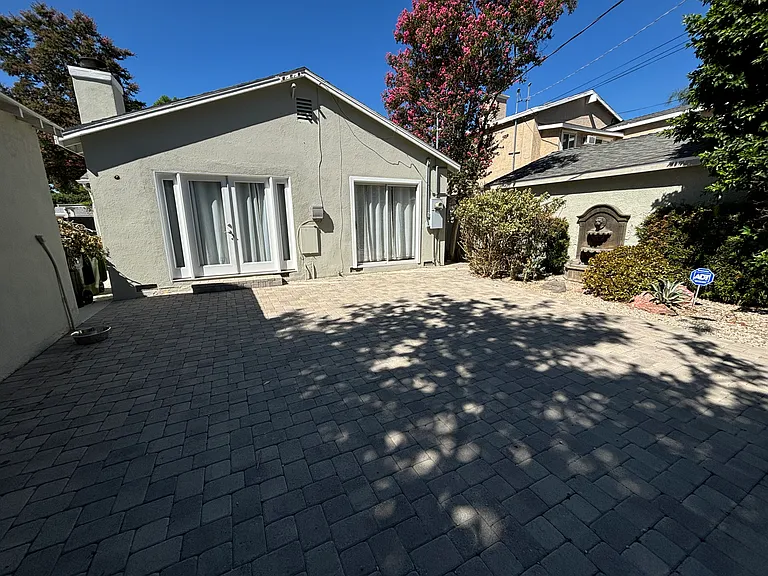 22024 Velicata St — Photo 15