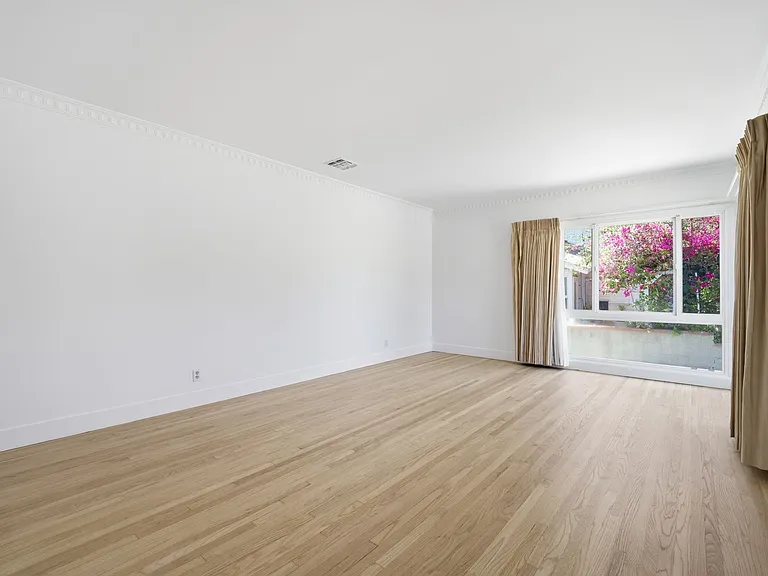 1007 Monterey Rd — Photo 5