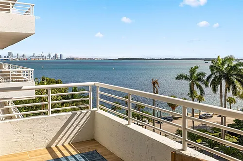1402 Brickell Bay Dr #603 Photo 1