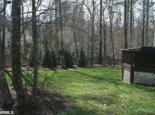 15907 Fox Marsh Dr, Moseley, VA 23120