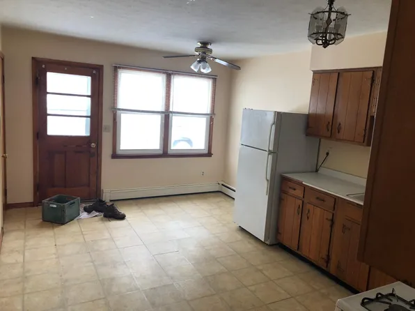 6301 Chestnut St, Concord Township, OH 44077