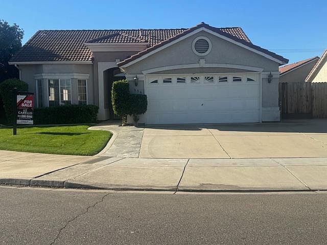 1st image of 954 Avenida Real Dr
