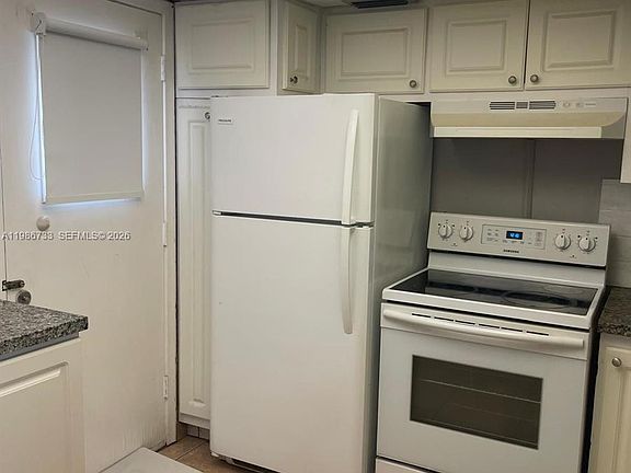 2nd image of 20111 NE 27th Ct APT K217
