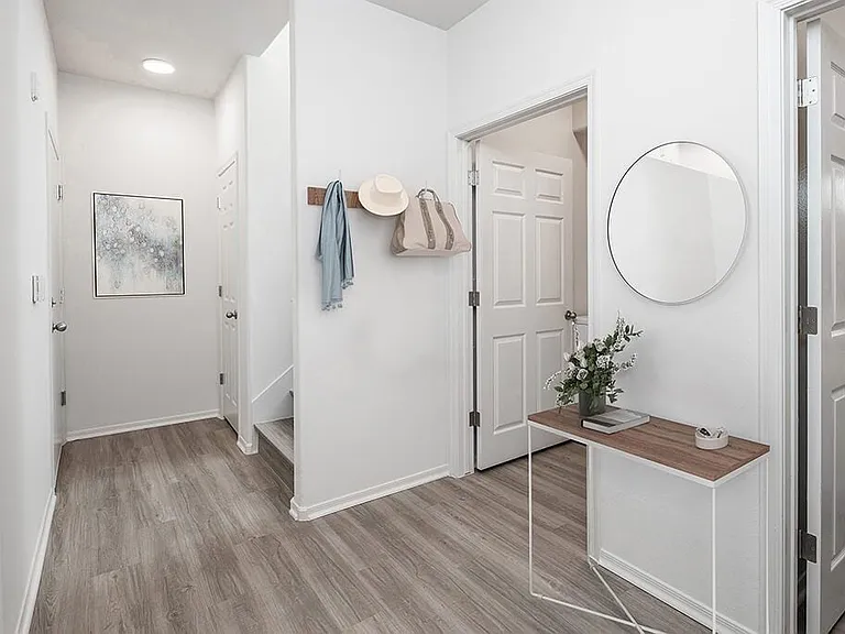 Vintara Apartments — Photo 12