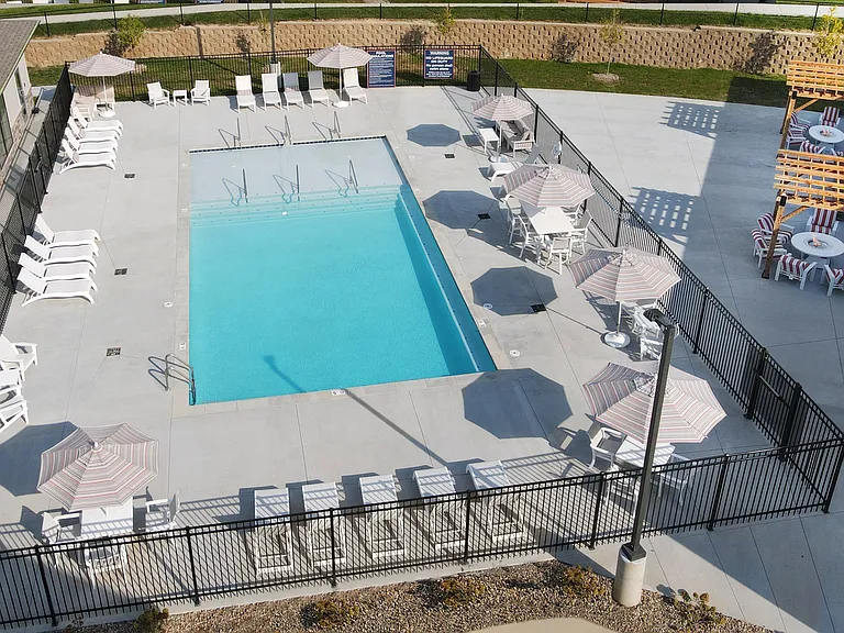 Pool2