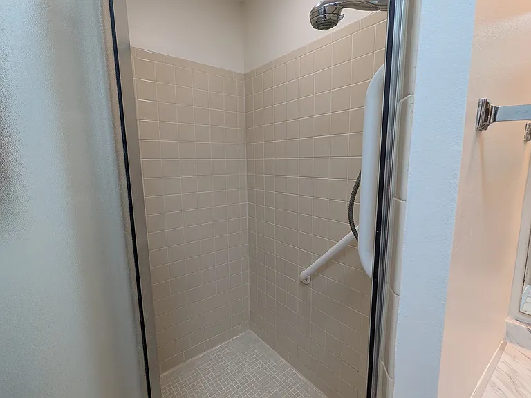 517 Bearded Oaks Cir — Photo 26