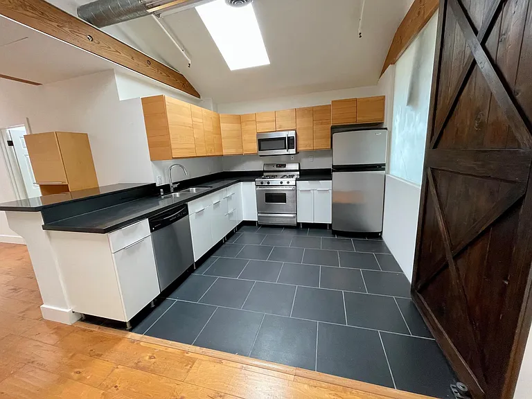 375 Potrero Ave #8 — Photo 1