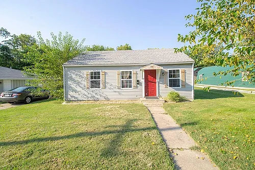 1507 W Worley St Photo 1
