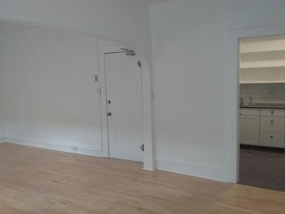2nd image of 1270 E 200 S APT 8