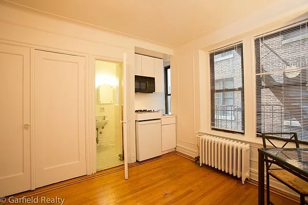 Rented by Garfield Realty  | media 31