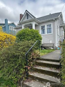 6706 12th Ave NW, Seattle, WA, 98117