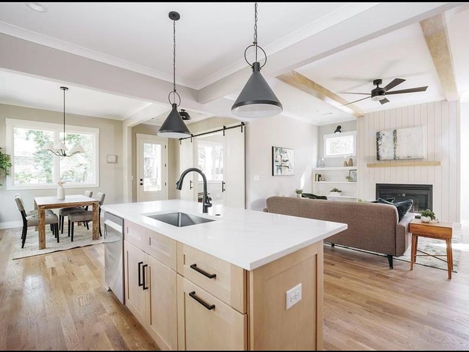 2nd image of 185 Marion Pl