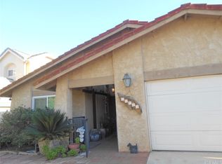 21789 Strawberry Ln, Canyon Lake, CA 92587