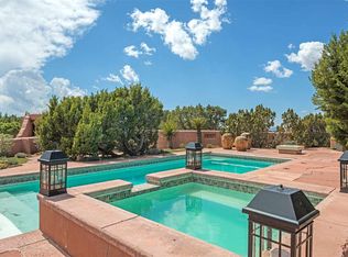 32 Camino De Los Montoyas, Santa Fe, NM 87506