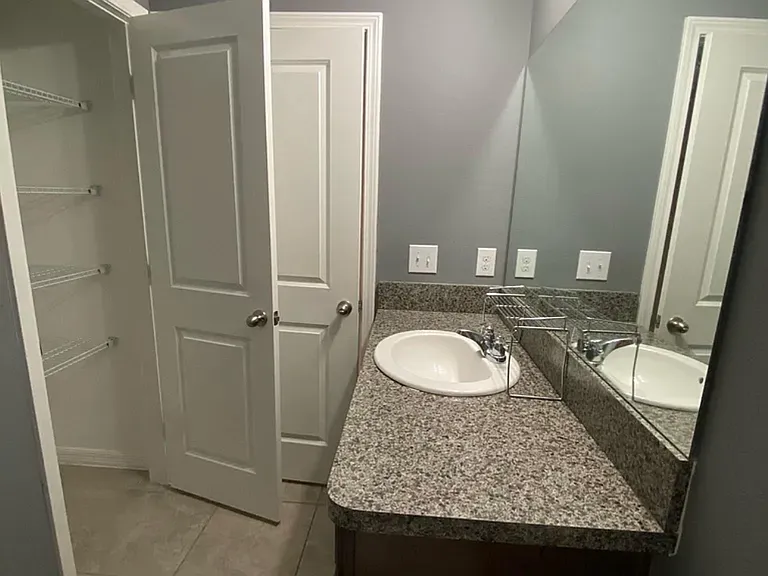 1762 Broad Winged Hawk Dr — Photo 8