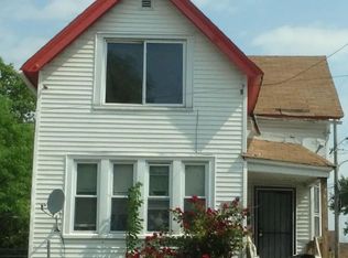 3007 N 11th Ln, Milwaukee, WI 53206