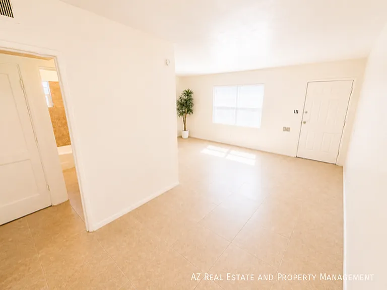 1507 N 15th Ave — Photo 10