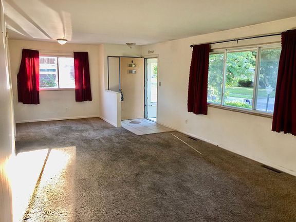 5th image of 3439 Astor Ave