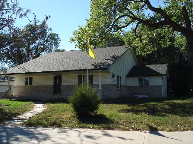 1st image of 4319 W Capital Ave