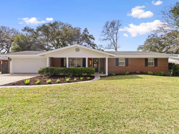 613 Merioneth Dr, Fort Walton Beach, FL 32547