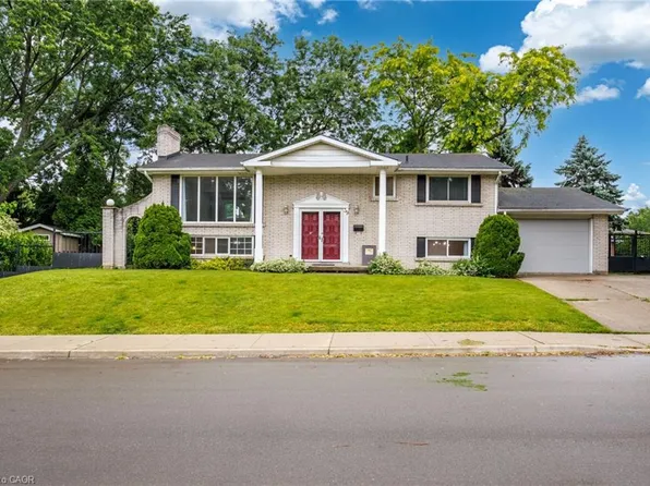 39 San Francisco Ave, Hamilton, ON L9C 5N8