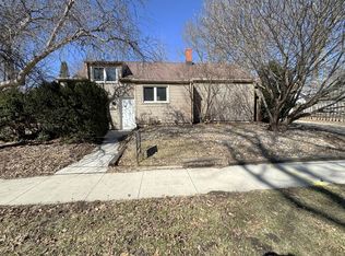 1211 S 3rd St, Ames, IA 50010