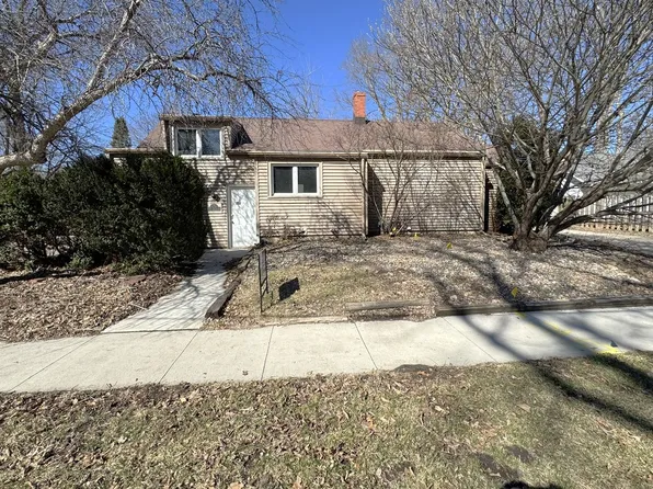 1211 S 3rd St, Ames, IA 50010