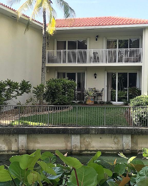 1st image of 3009 NE Quayside Ln #5