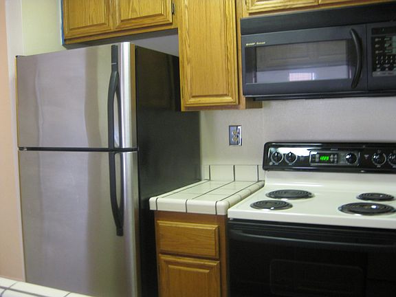 5th image of 5 W Bellevue Ave APT 5