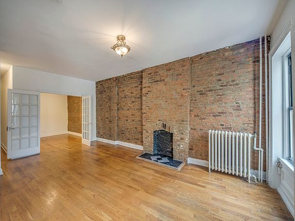 4th image of 2245 1st Ave APT 4