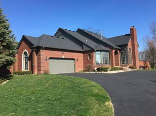 2231 Barberry Dr, Shelby Township, MI 48316