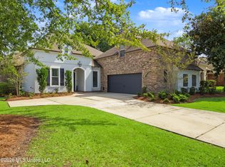 920 Caroline Dr, Biloxi, MS 39532