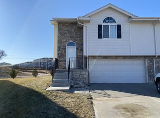 7002 N 154th St, Bennington, NE 68007