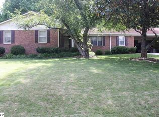 304 Howell Rd, Greenville, SC 29615