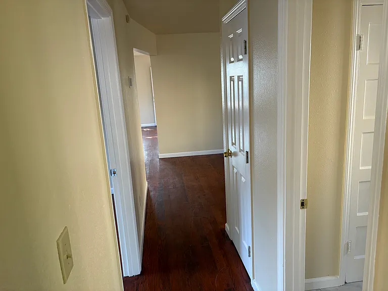 116 Carquinez St — Photo 24
