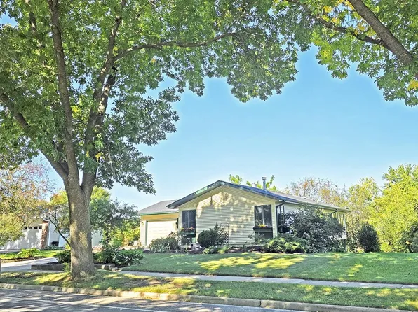 3302 Portage Rd, Madison, WI 53704