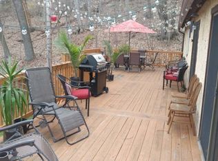 10 Schwarz Blvd, Lake Hopatcong, NJ 07849