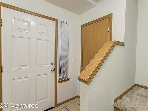 4th image of 215 23rd Ave SW APT 8