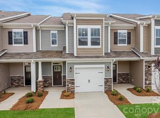 380 Creekview Rd, Hendersonville, NC 28792