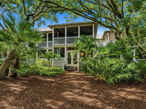 1195 Winding Oaks Cir E APT 303, Vero Beach, FL 32963