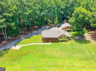 1889 Ridgedale Dr, Snellville, GA 30078