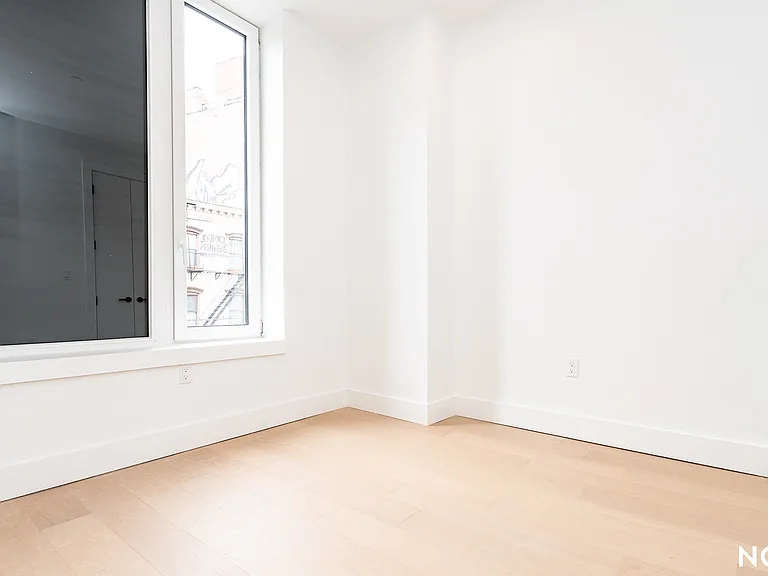 107 S 6th St #3B — Photo 7