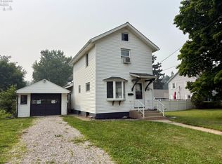 208 Lawrence St, Bellevue, OH 44811
