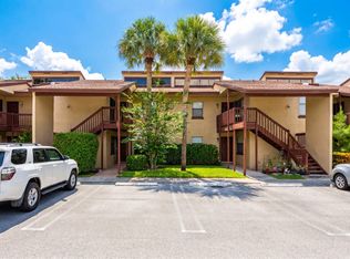 1303 Lakeview Dr E, Royal Palm Beach, FL 33411