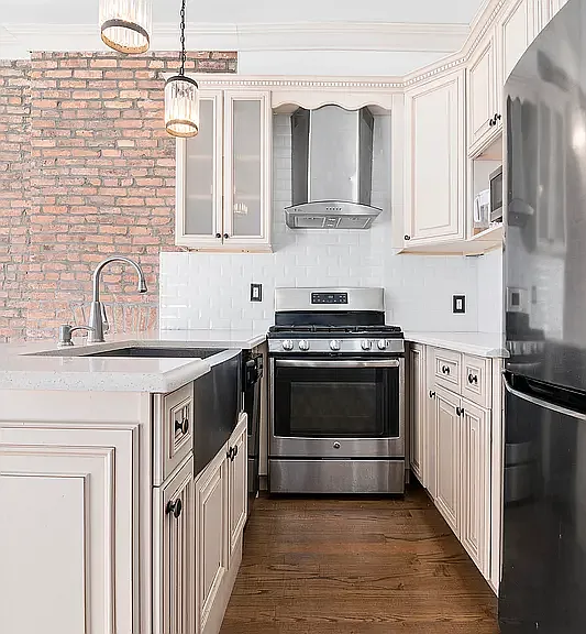 829 Putnam Ave #2 — Photo 3