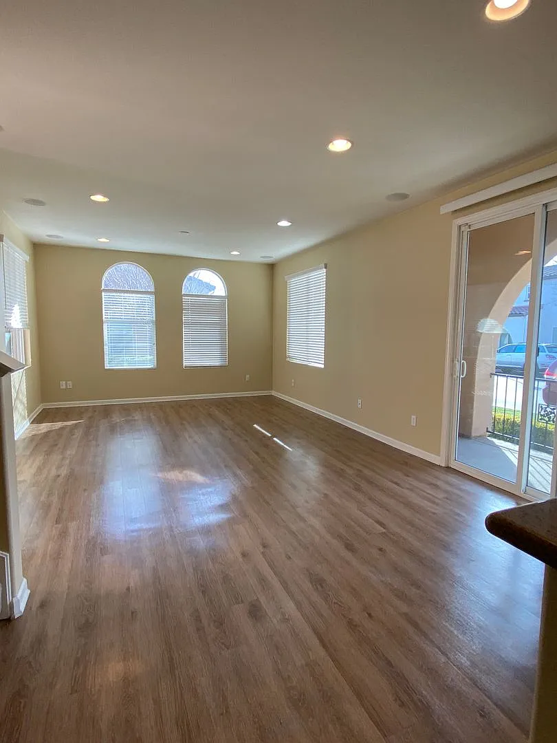 Building Photo - 3027 Cedarwood Loop