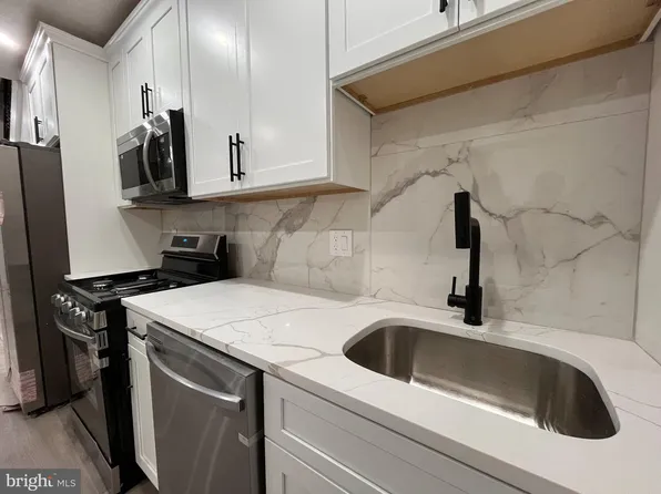 743 N 39th St, Philadelphia, PA 19104